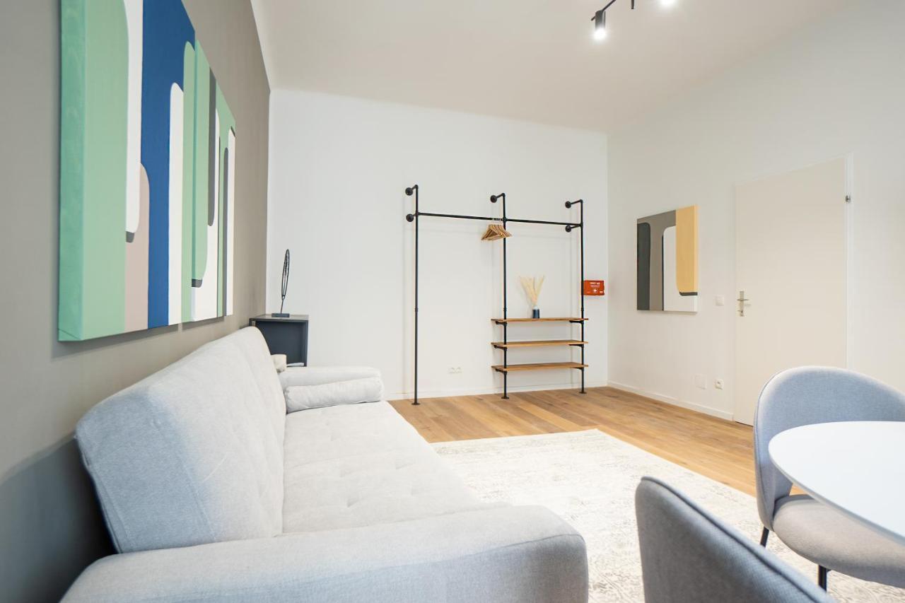 Spacious Cosy With A Balcony And A King-size Bed 15 Minutes Away From Stephansdom Apartment